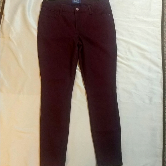 Old Navy Jeans - Picture 1 of 6
